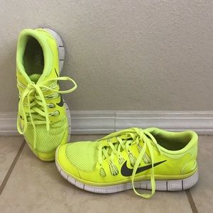 nike free run neon
